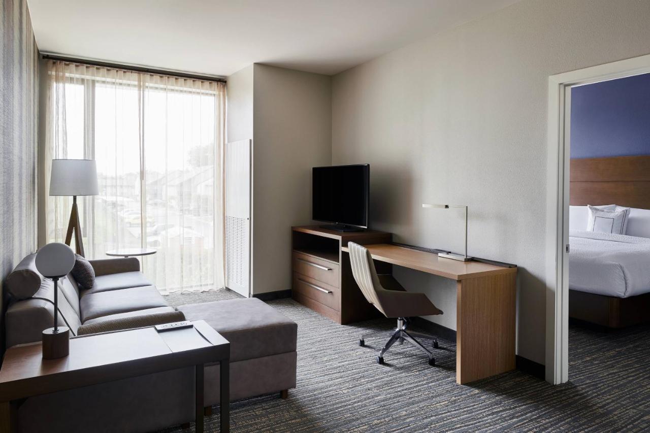 Residence Inn By Marriott Dallas By The Galleria Экстерьер фото